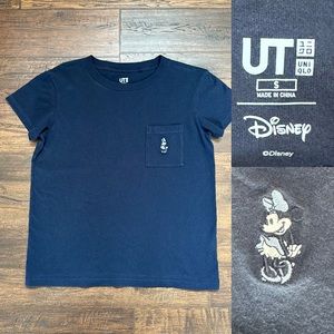UNIQLO Minnie Mouse t-shirt dark blue Disney small short sleeve front pocket